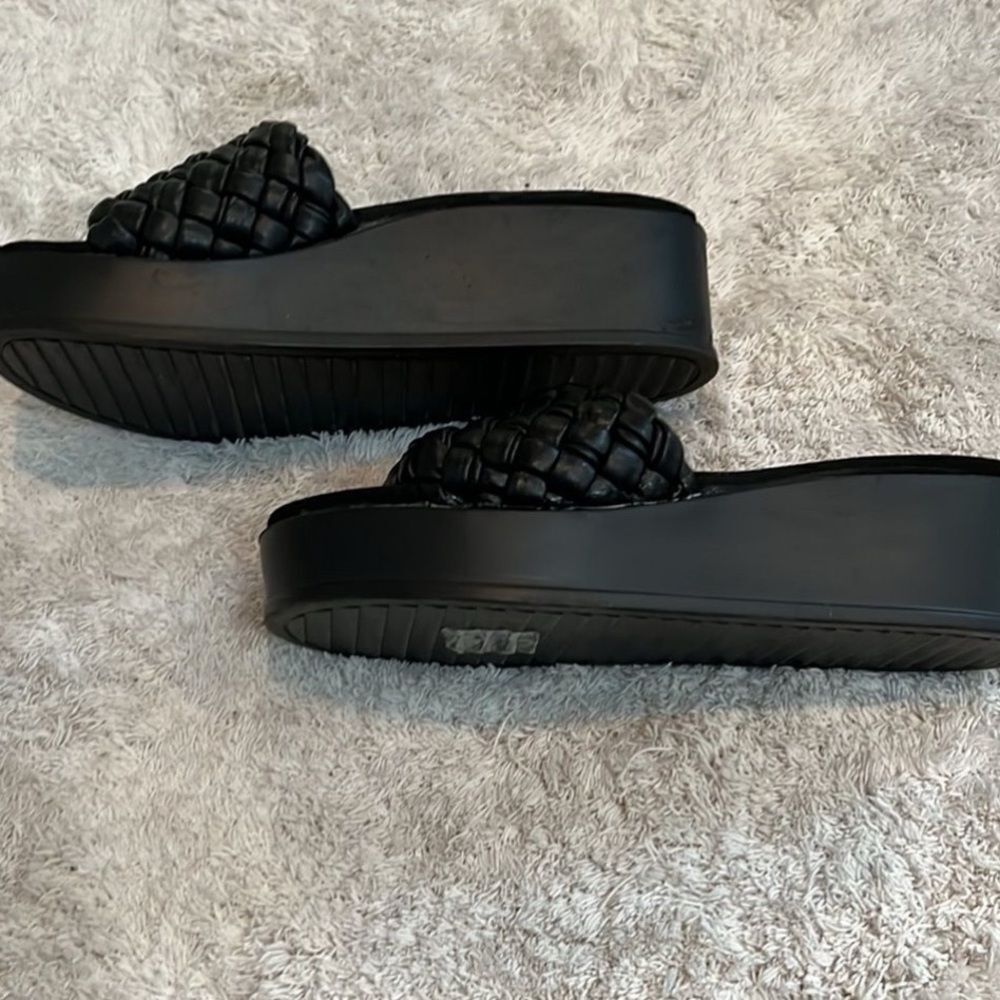 Anne Klein black wedges size 7